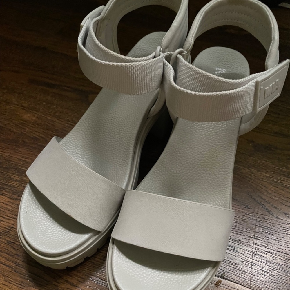 Mia Skyler Women's High Platform Sandals Off White US size 7.5